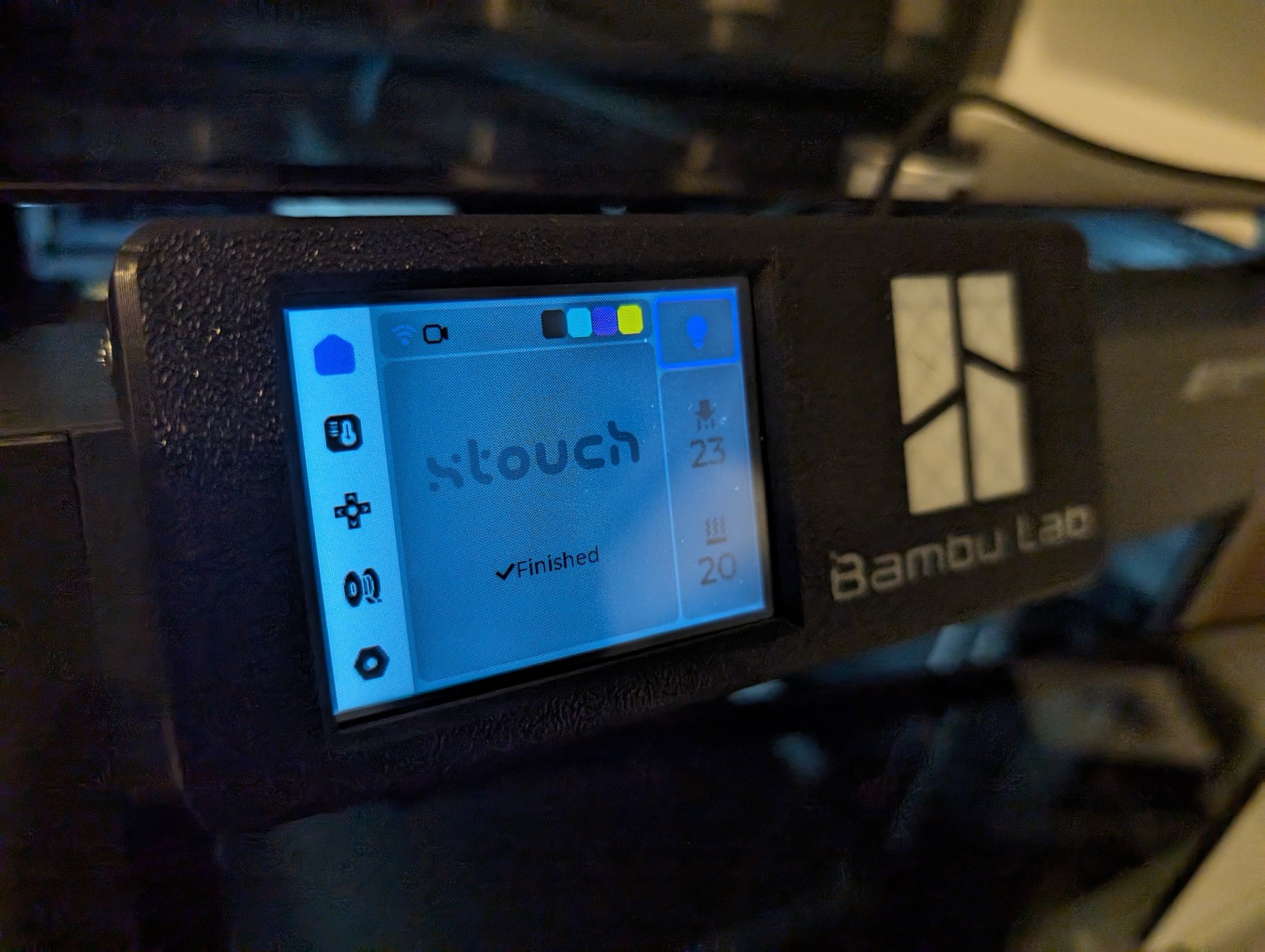 A picture of an Xtouch screen